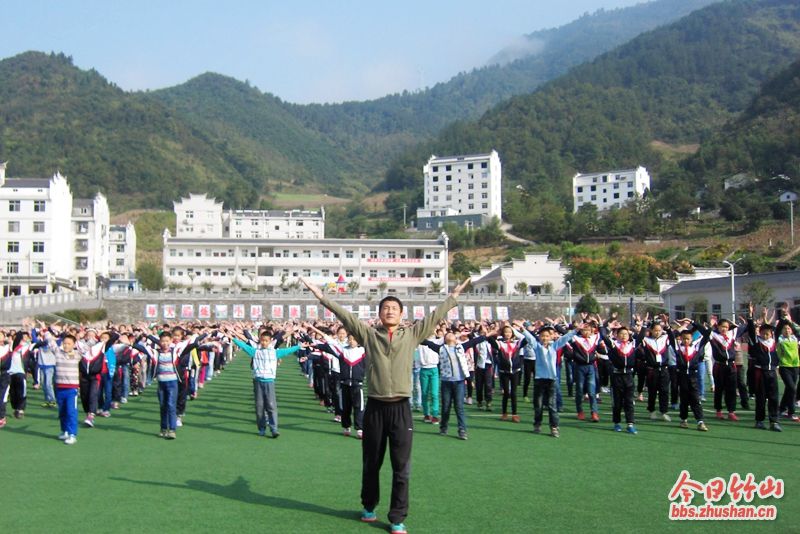 官渡学校的早晨2.jpg