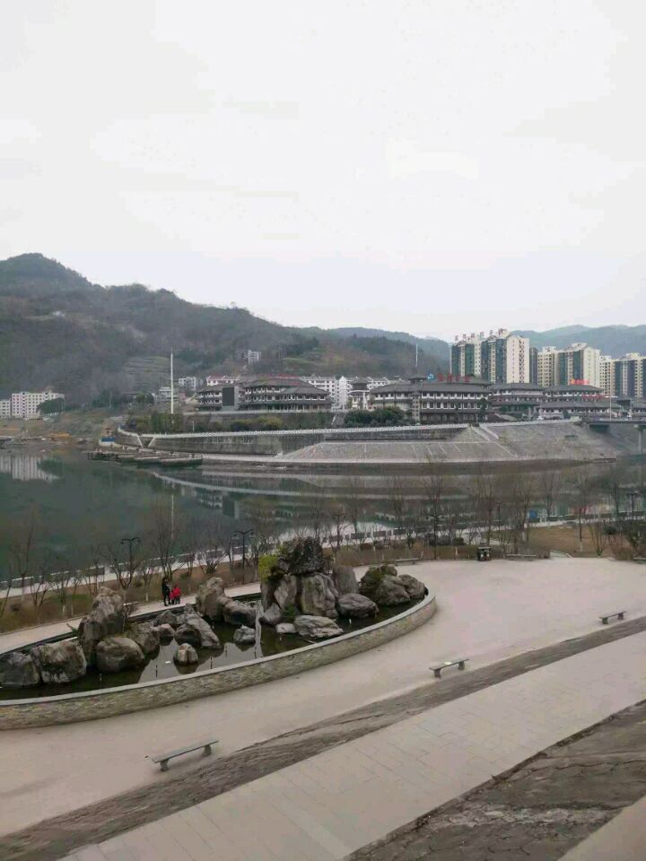 02.jpg